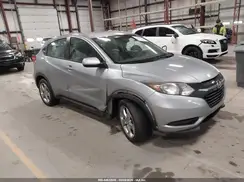 3CZRU6H3XJG717588 2018 HONDA HR-V