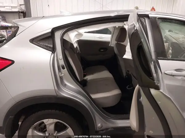 3CZRU6H3XJG719521 2018 HONDA HR-V - Image 8