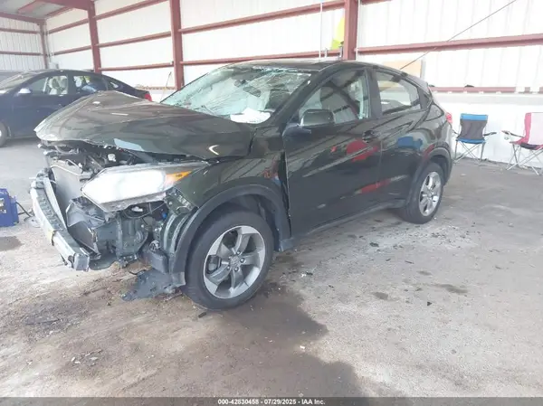 3CZRU6H3XJG723245 2018 HONDA HR-V - Image 2