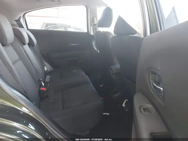 3CZRU6H3XJG723245 2018 HONDA HR-V - Image 8