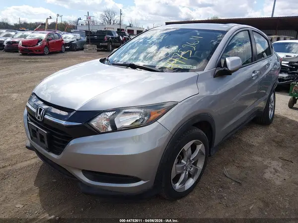 3CZRU6H3XJG723732 2018 HONDA HR-V - Image 2