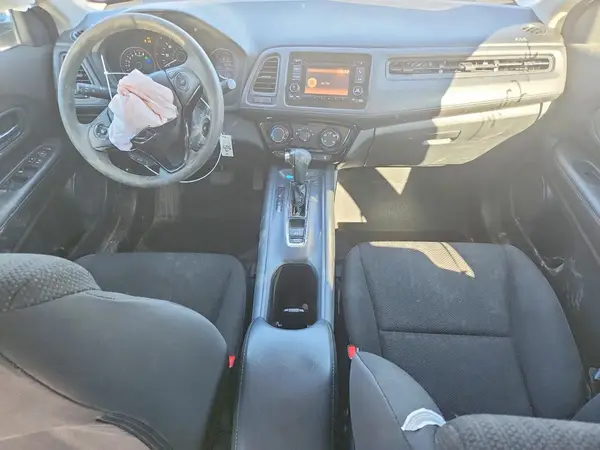3CZRU6H3XJM728754 2018 HONDA HR-V - Image 8