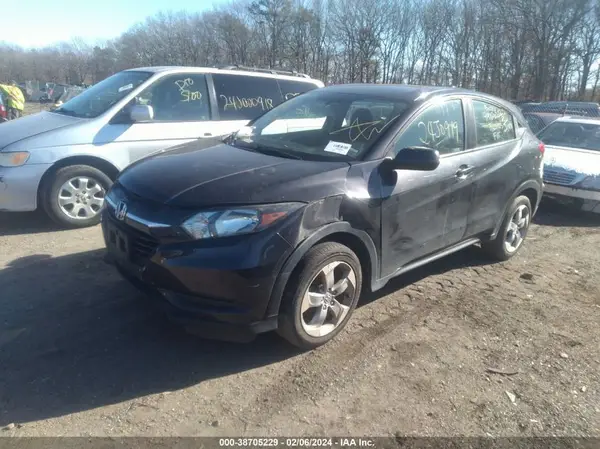 3CZRU6H3XJM729919 2018 HONDA HR-V - Image 2