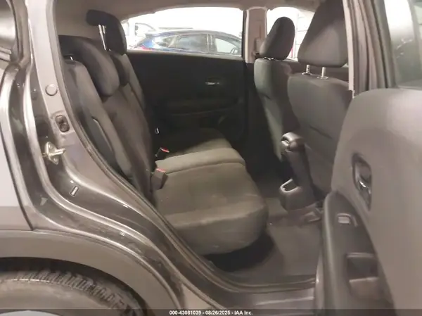 3CZRU6H3XKG701554 2019 HONDA HR-V - Image 8