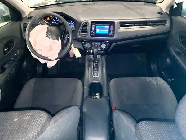 3CZRU6H3XKG704521 2019 HONDA HR-V - Image 8