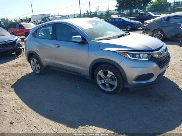 3CZRU6H3XKG705863 2019 HONDA HR-V - Image 1