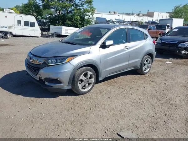 3CZRU6H3XKG705863 2019 HONDA HR-V - Image 2