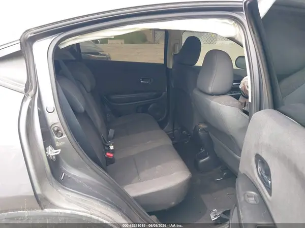 3CZRU6H3XKG706110 2019 HONDA HR-V - Image 8