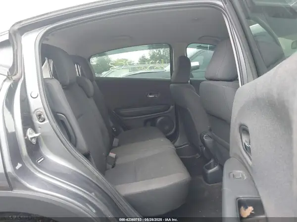 3CZRU6H3XKG706396 2019 HONDA HR-V - Image 8