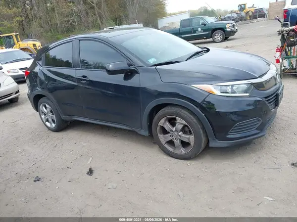3CZRU6H3XKG707502 2019 HONDA HR-V - Image 1