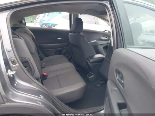 3CZRU6H3XKG713350 2019 HONDA HR-V - Image 8