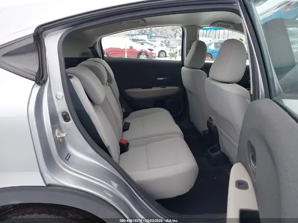 3CZRU6H3XKG713459 2019 HONDA HR-V - Image 8