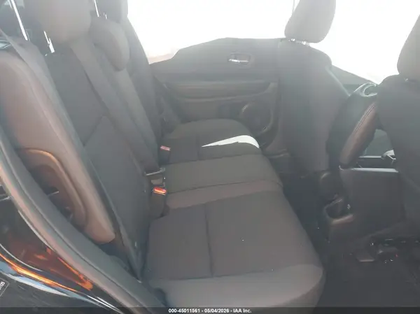 3CZRU6H3XKG721125 2019 HONDA HR-V - Image 8