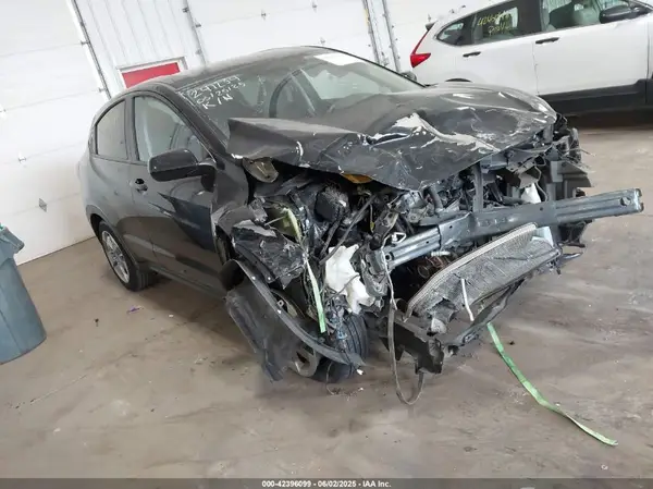 3CZRU6H3XKG722193 2019 HONDA HR-V - Image 1