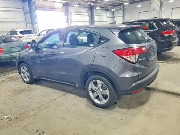 3CZRU6H3XKG722839 2019 HONDA HR-V - Image 2