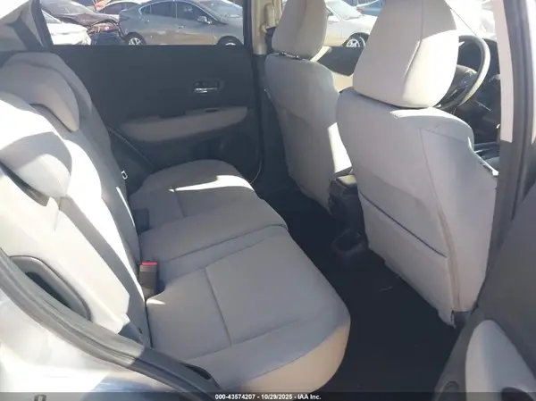 3CZRU6H3XKG724526 2019 HONDA HR-V - Image 8