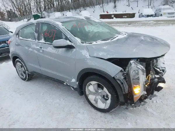 3CZRU6H3XKG724719 2019 HONDA HR-V - Image 1