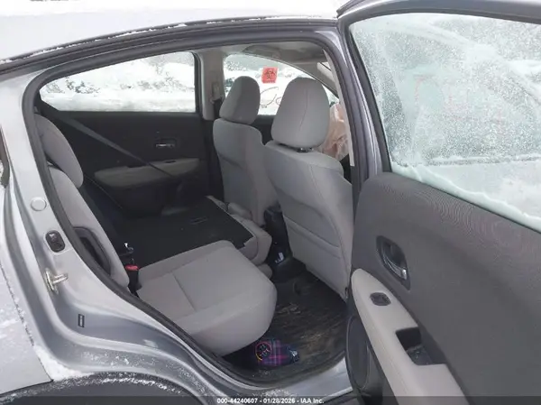 3CZRU6H3XKG724719 2019 HONDA HR-V - Image 8