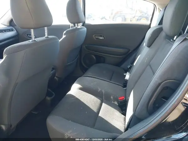 3CZRU6H3XKG726101 2019 HONDA HR-V - Image 8