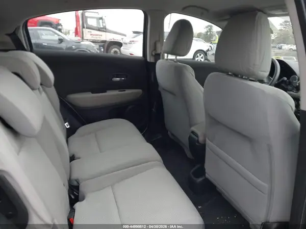 3CZRU6H3XKG726907 2019 HONDA HR-V - Image 8