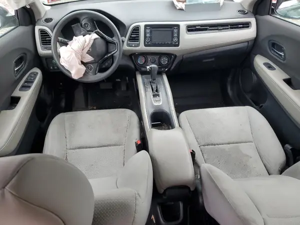 3CZRU6H3XKG728026 2019 HONDA HR-V - Image 8