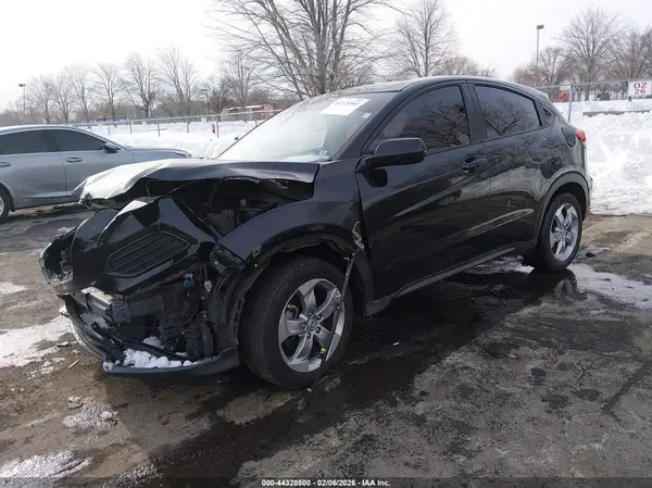 3CZRU6H3XKG728477 2019 HONDA HR-V - Image 2
