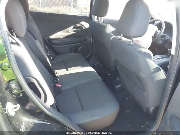 3CZRU6H3XKG734490 2019 HONDA HR-V - Image 8