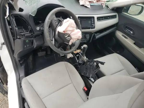 3CZRU6H3XKM705380 2019 HONDA HR-V - Image 8
