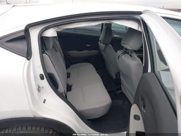 3CZRU6H3XLM719068 2020 HONDA HR-V - Image 8