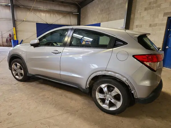3CZRU6H3XLM734055 2020 HONDA HR-V - Image 2