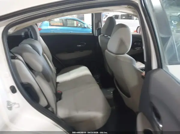 3CZRU6H3XMM715913 2021 HONDA HR-V - Image 8