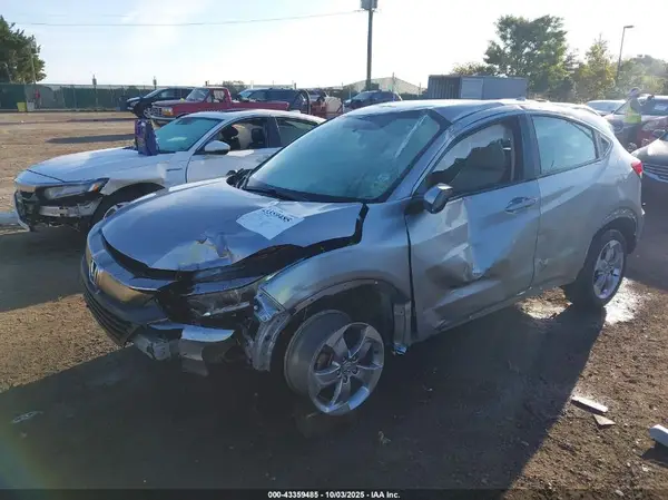 3CZRU6H3XMM719153 2021 HONDA HR-V - Image 2
