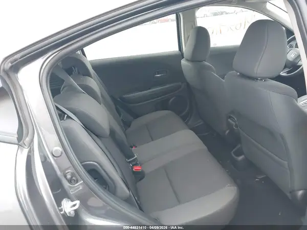 3CZRU6H3XMM722781 2021 HONDA HR-V - Image 8