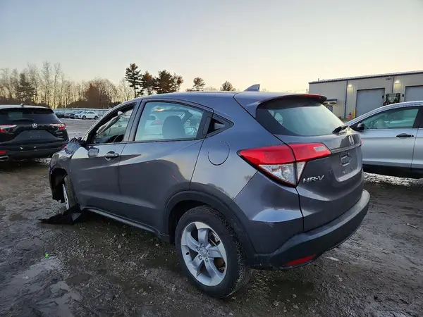 3CZRU6H3XMM726989 2021 HONDA HR-V - Image 2