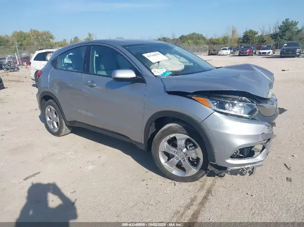 3CZRU6H3XMM753142 2021 HONDA HR-V - Image 1