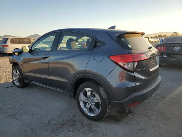 3CZRU6H3XMM755456 2021 HONDA HR-V - Image 2