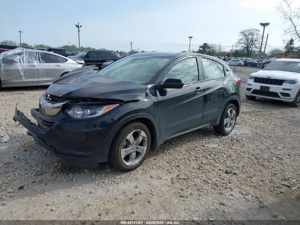 3CZRU6H3XNM708767 2022 HONDA HR-V - Image 2