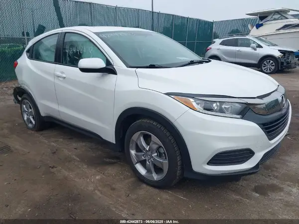 3CZRU6H3XNM722958 2022 HONDA HR-V - Image 1