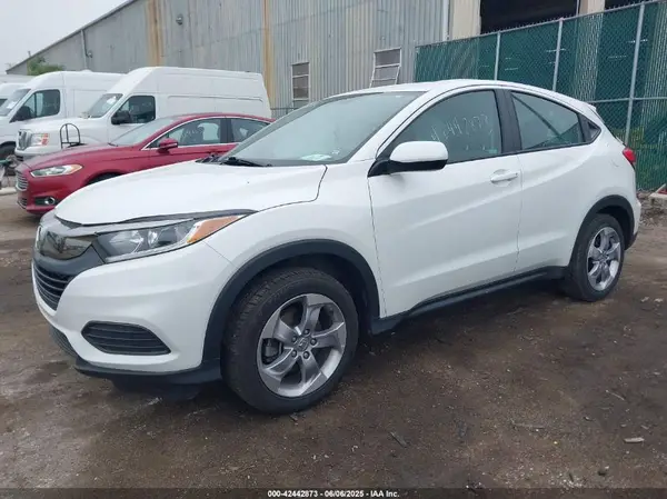 3CZRU6H3XNM722958 2022 HONDA HR-V - Image 2