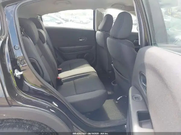 3CZRU6H3XNM769861 2022 HONDA HR-V - Image 8