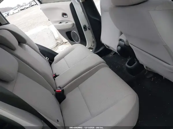 3CZRU6H50GM712184 2016 HONDA HR-V - Image 8
