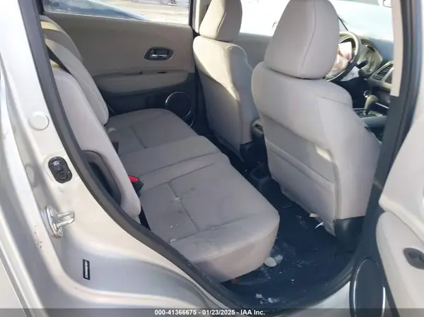 3CZRU6H50GM729647 2016 HONDA HR-V - Image 8