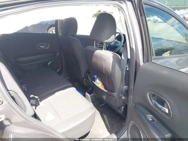 3CZRU6H50GM755763 2016 HONDA HR-V - Image 8