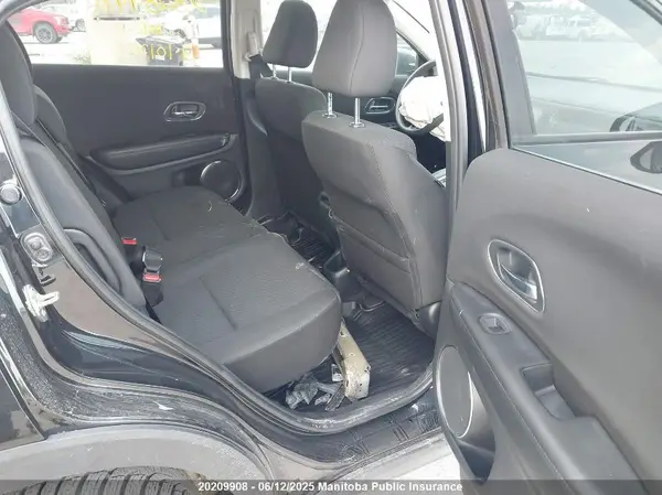 3CZRU6H50HM101251 2017 HONDA HR-V - Image 8
