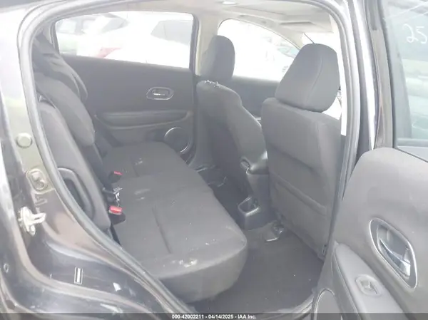 3CZRU6H50HM706127 2017 HONDA HR-V - Image 8