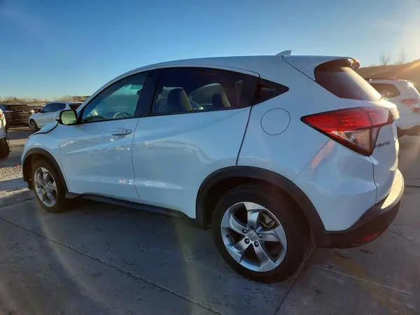 3CZRU6H50HM707925 2017 HONDA HR-V - Image 2