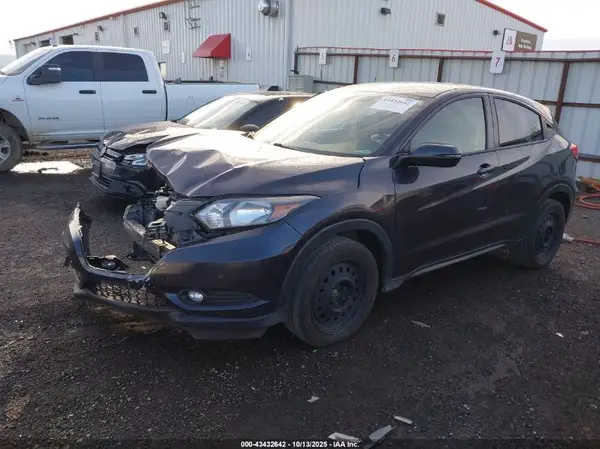 3CZRU6H50HM714714 2017 HONDA HR-V - Image 2