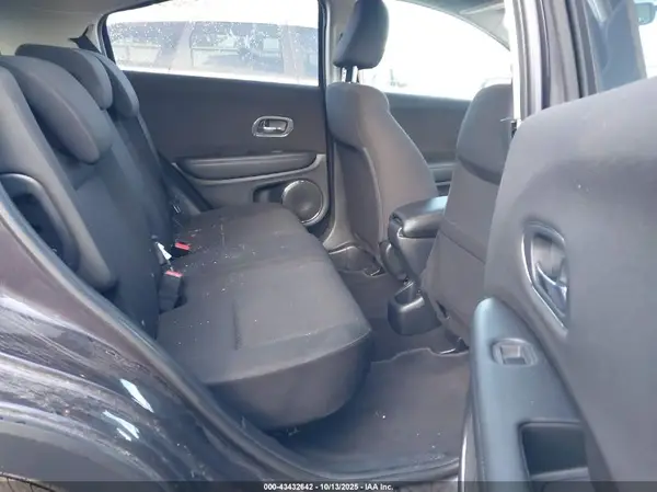 3CZRU6H50HM714714 2017 HONDA HR-V - Image 8