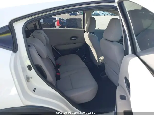 3CZRU6H50HM723011 2017 HONDA HR-V - Image 8