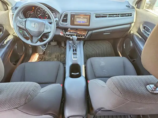 3CZRU6H50HM723865 2017 HONDA HR-V - Image 8